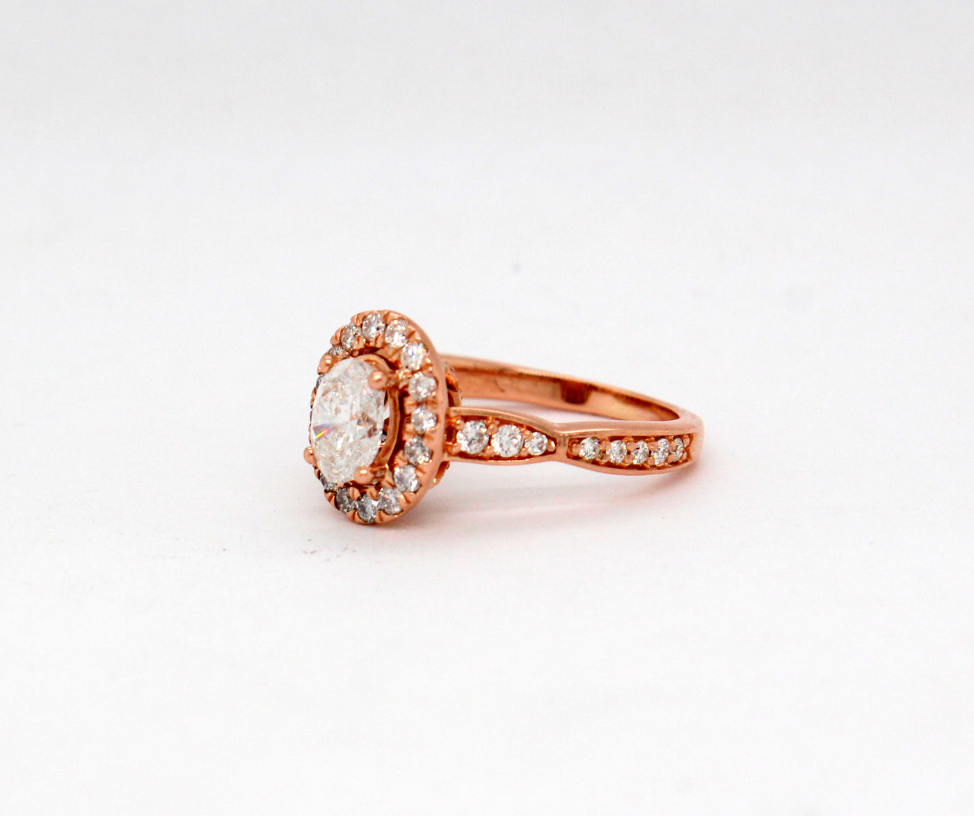 Estate 14KR 1.40 Cttw Diamond Halo Ring