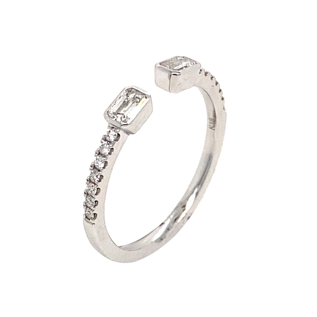 18KW .35 Cttw Diamond Ring