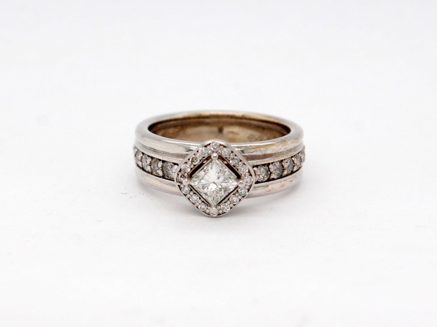 Estate 14KW 1.00 Cttw Diamond Engagement Ring with .50 Ct Princess Cut