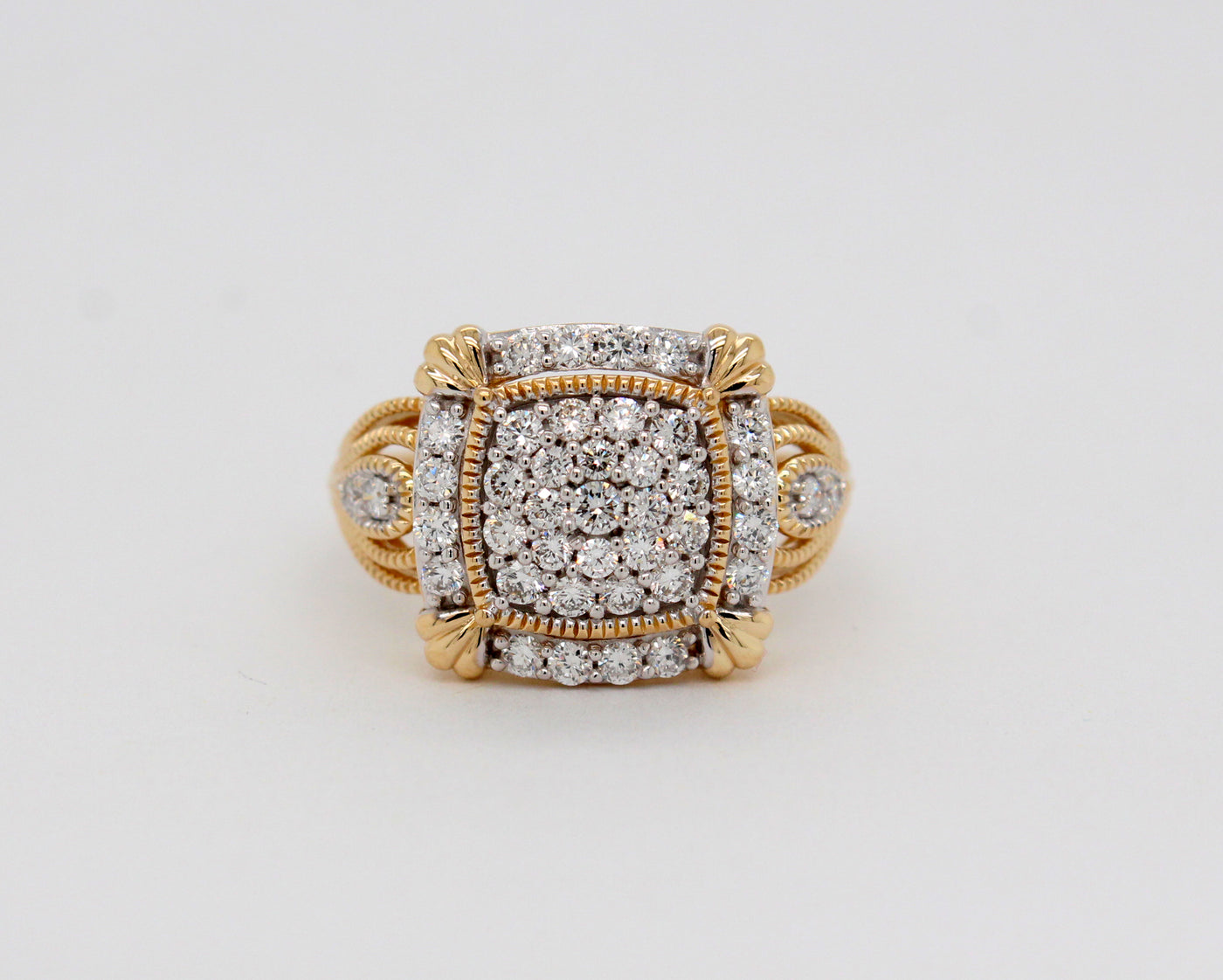 Estate 10KY .85 Cttw Diamond Ring