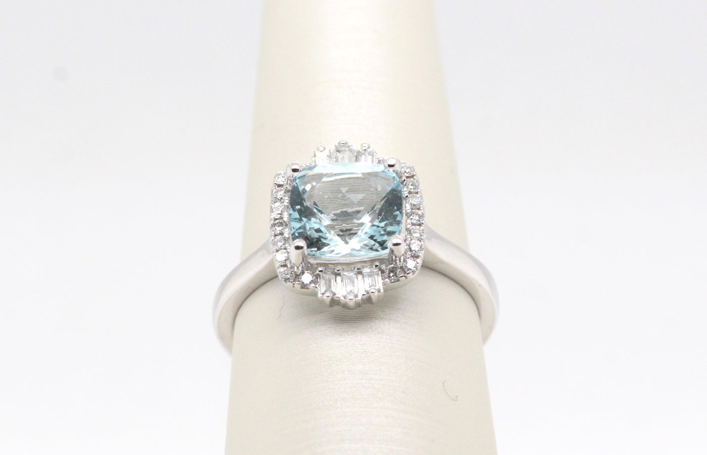 14KW Aquamarine and Diamond Ring