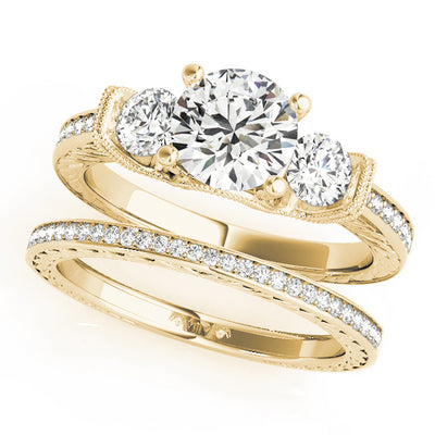 ENGAGEMENT RINGS 3 STONE ROUND