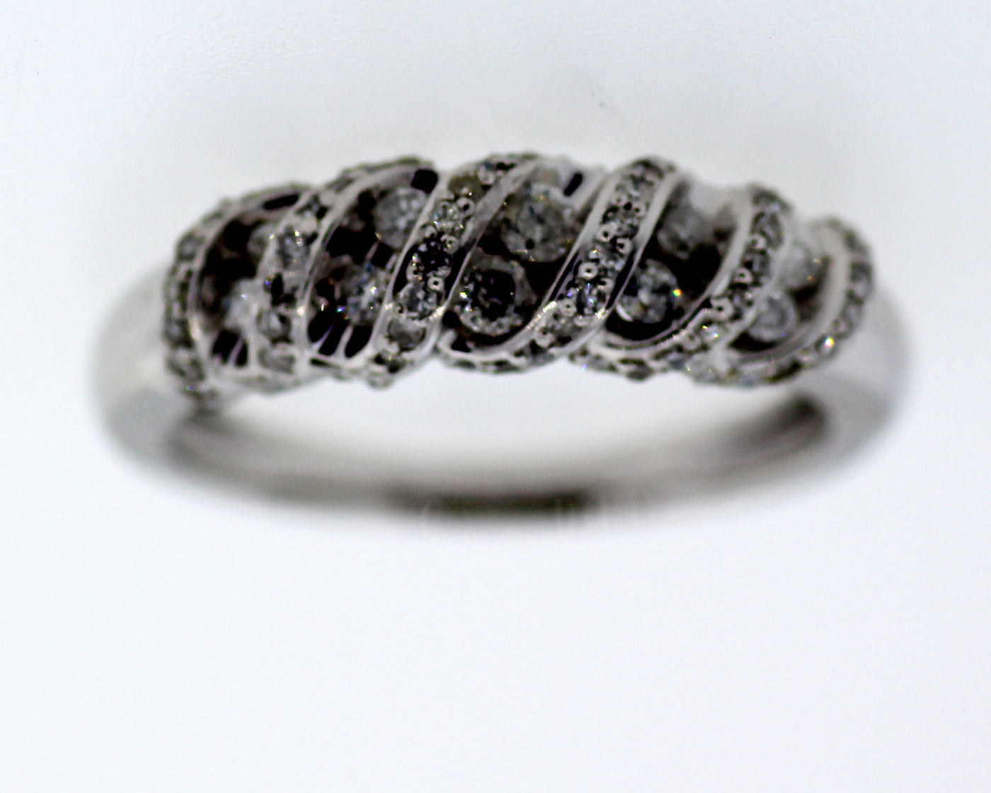 10KW 3/4CTTW DIA FASHION RING