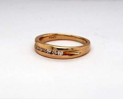 Estate 14KY .20 Cttw Diamond Ring I in color and SI2 in Clarity