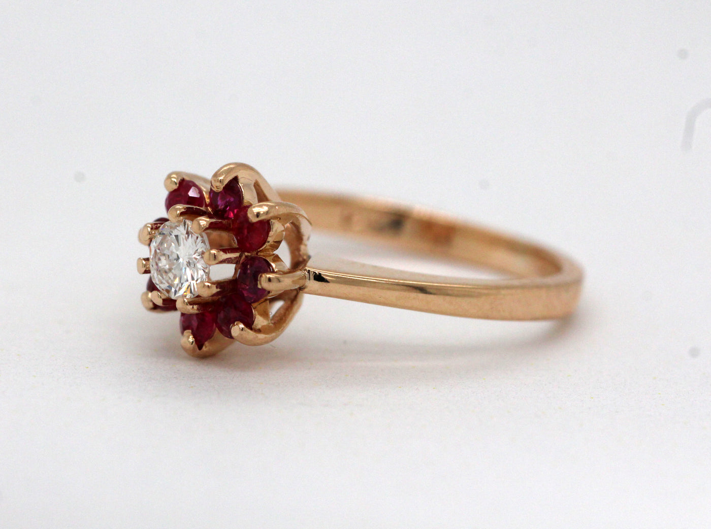 Estate 14KY .16 Cttw Ruby and .18 Ct Diamond Ring