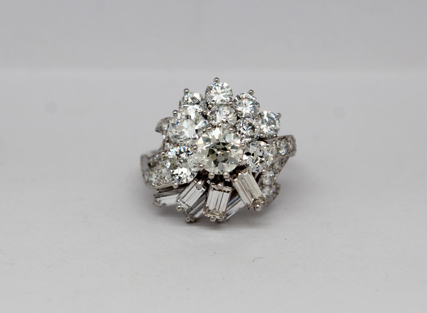 Estate Platinum 4.29 Cttw Diamond Ring H-I in Color and VS1 in Clarity