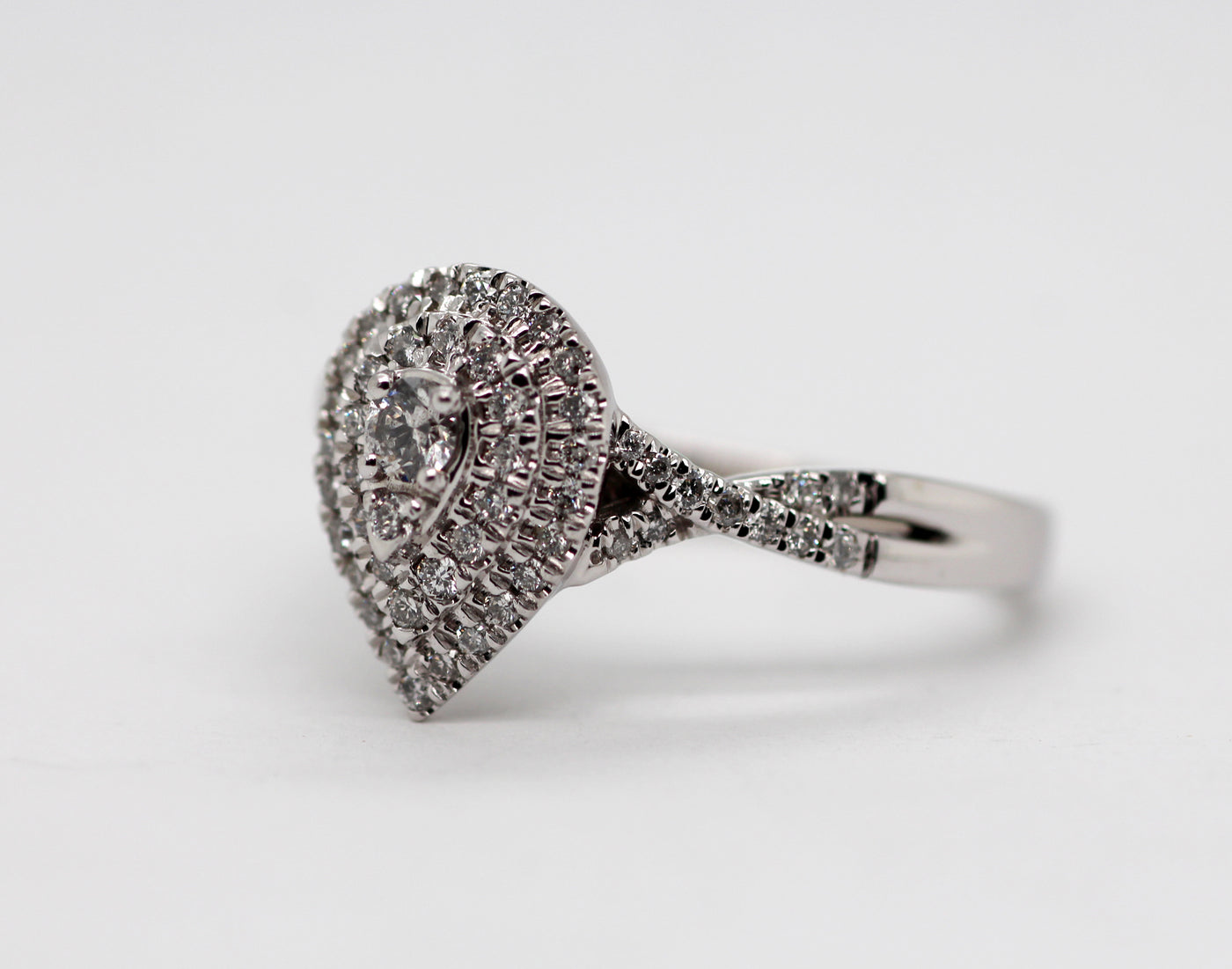 Estate 10KW .50 Cttw Diamond Ring