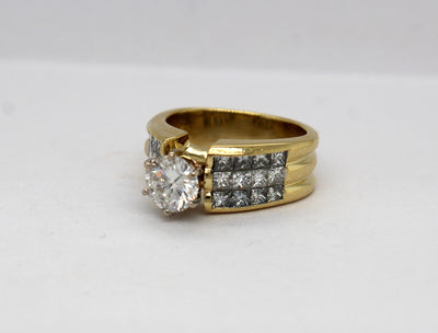 Estate 18KY Diamond Engagement Ring with .91 Ct Round Brilliant Center