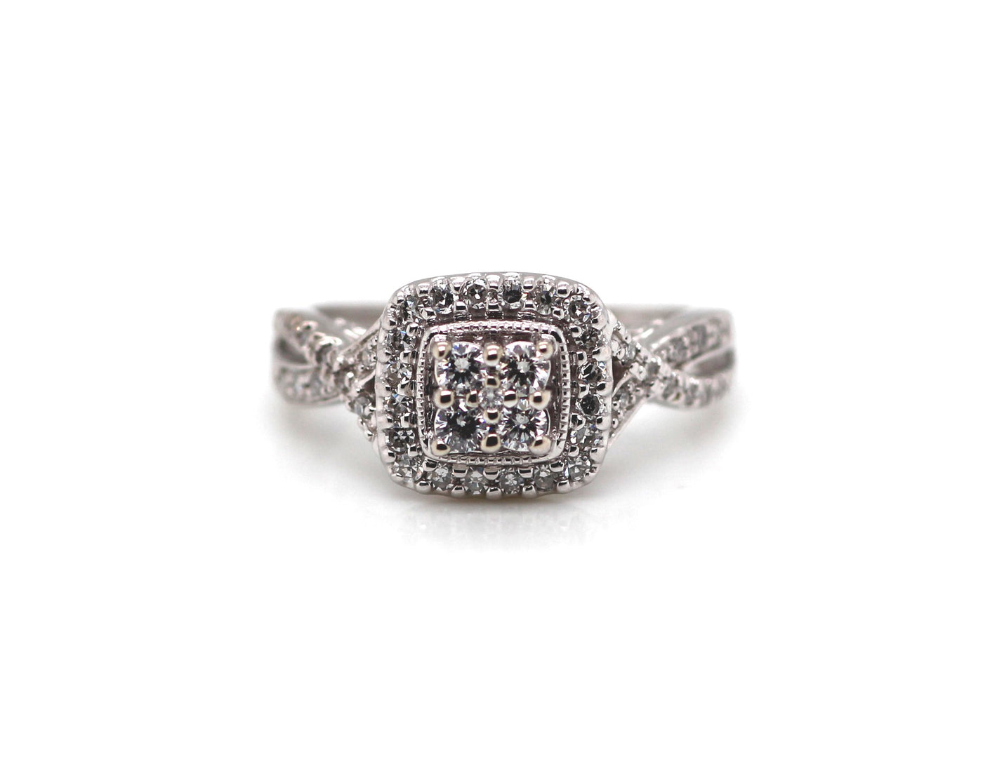 Estate 14KW .47 Cttw Diamond Engagement Ring