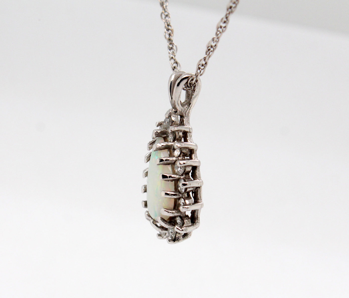 Estate 14KW 1.25 Ct Opal and .53 Cttw Diamond Pendant