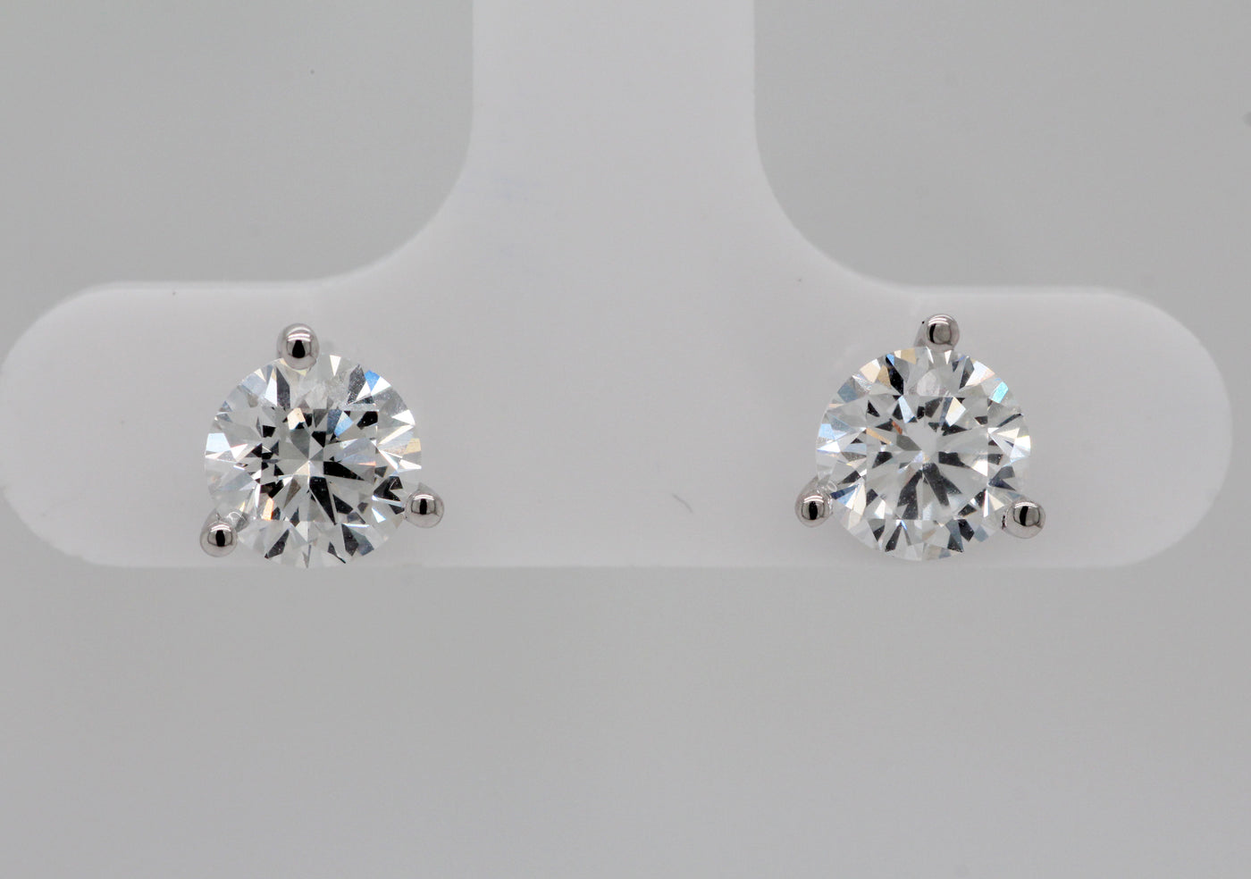 14KW 1.56 Cttw Lab Grown Diamond Stud Earrings