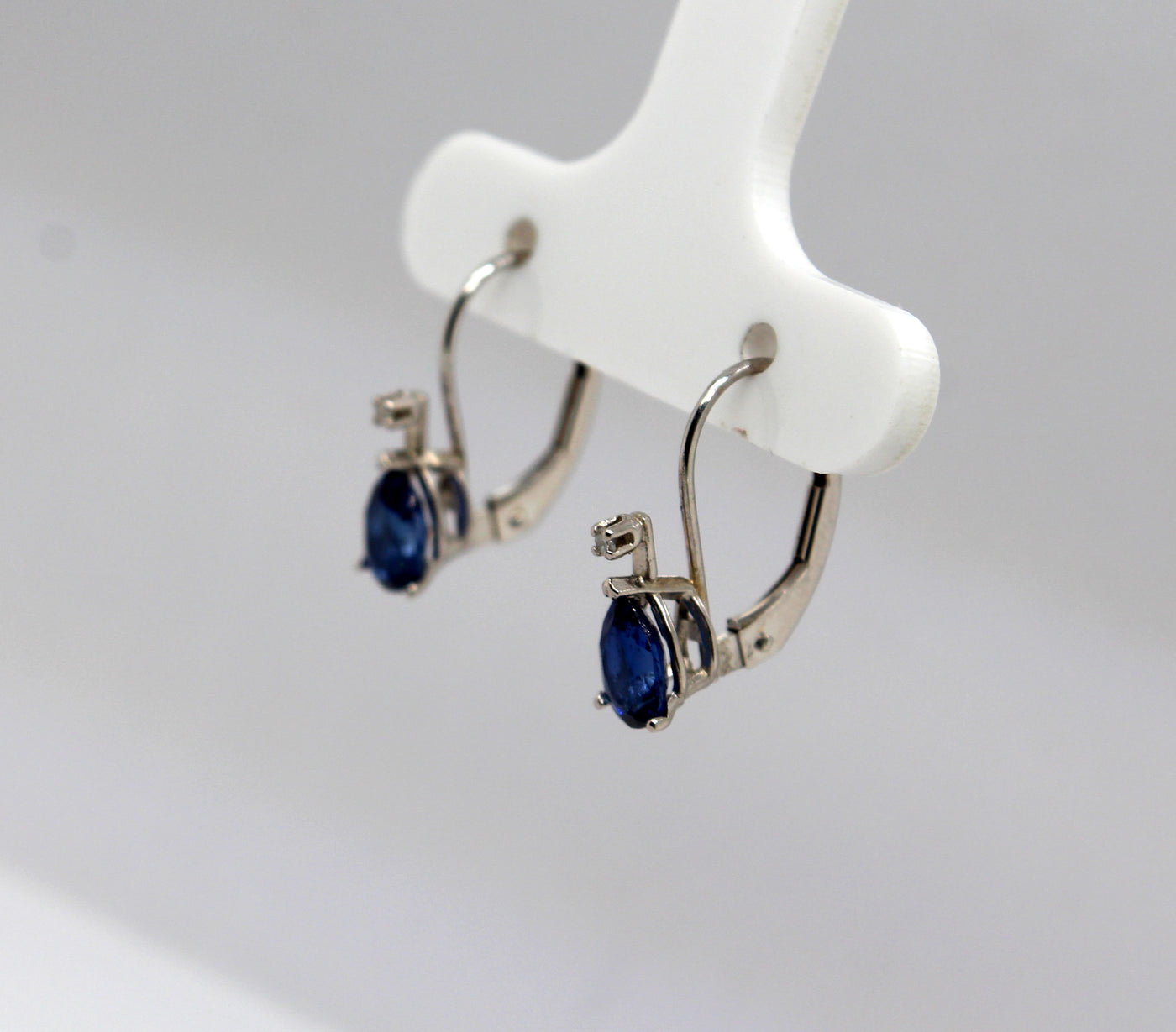 Estate 14KW 1.00 Cttw Sapphire and .02 Cttw Diamond Earrings