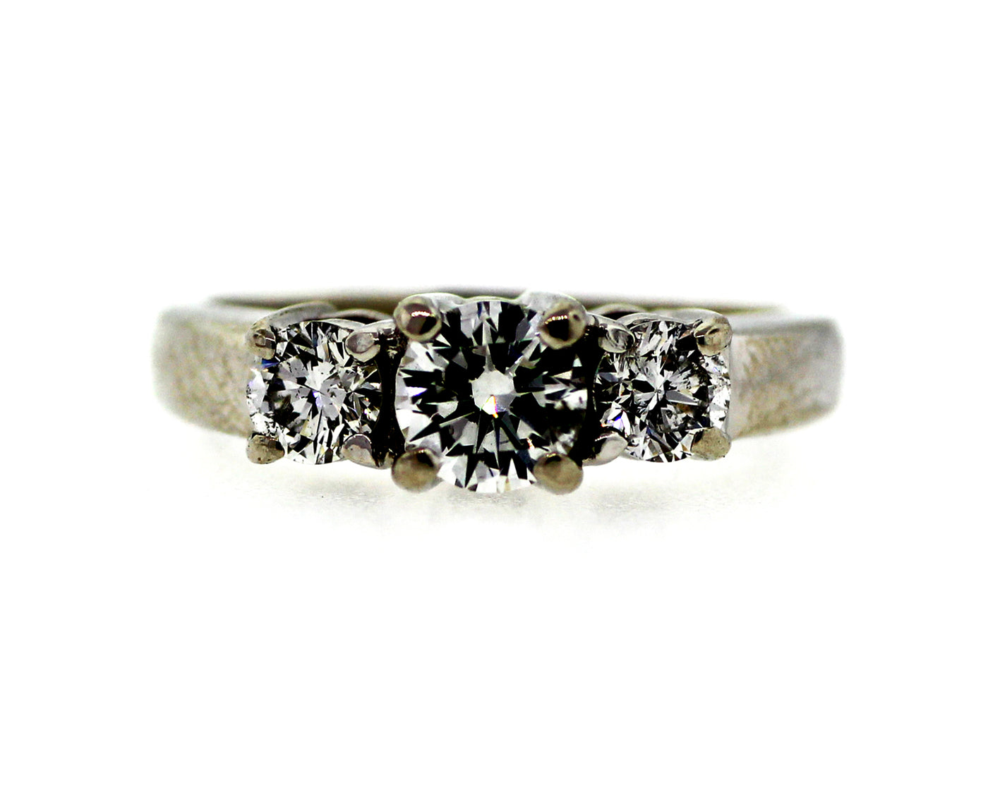 14KW 1 CTTW 3 STONE RING image