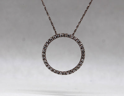 Estate 10KW .20 Cttw Diamond Circle Pendant H in Color and I1 in Clari