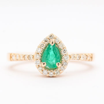 14KY .37 CTTW  Emerald and Diamond ring, .23 CTTW