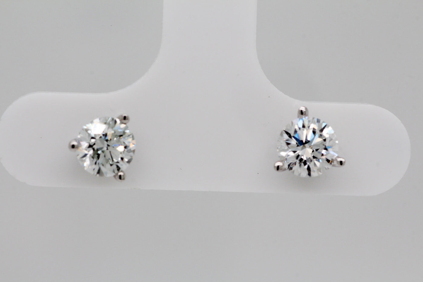 14KW 1.00 Cttw Lab Grown Diamond Stud Earrings