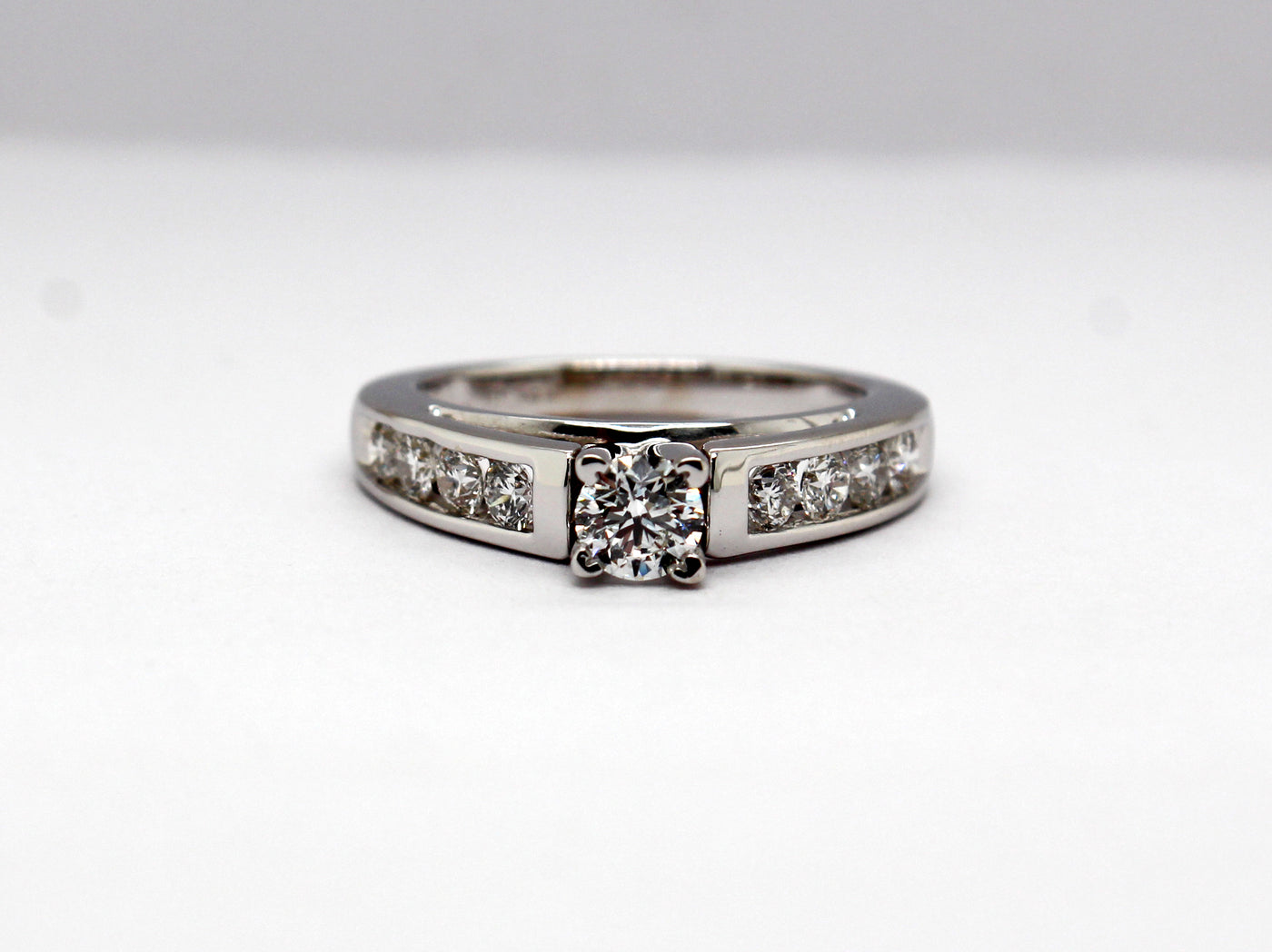 Estate 14KW 1.00 Cttw Diamond Engagement Ring