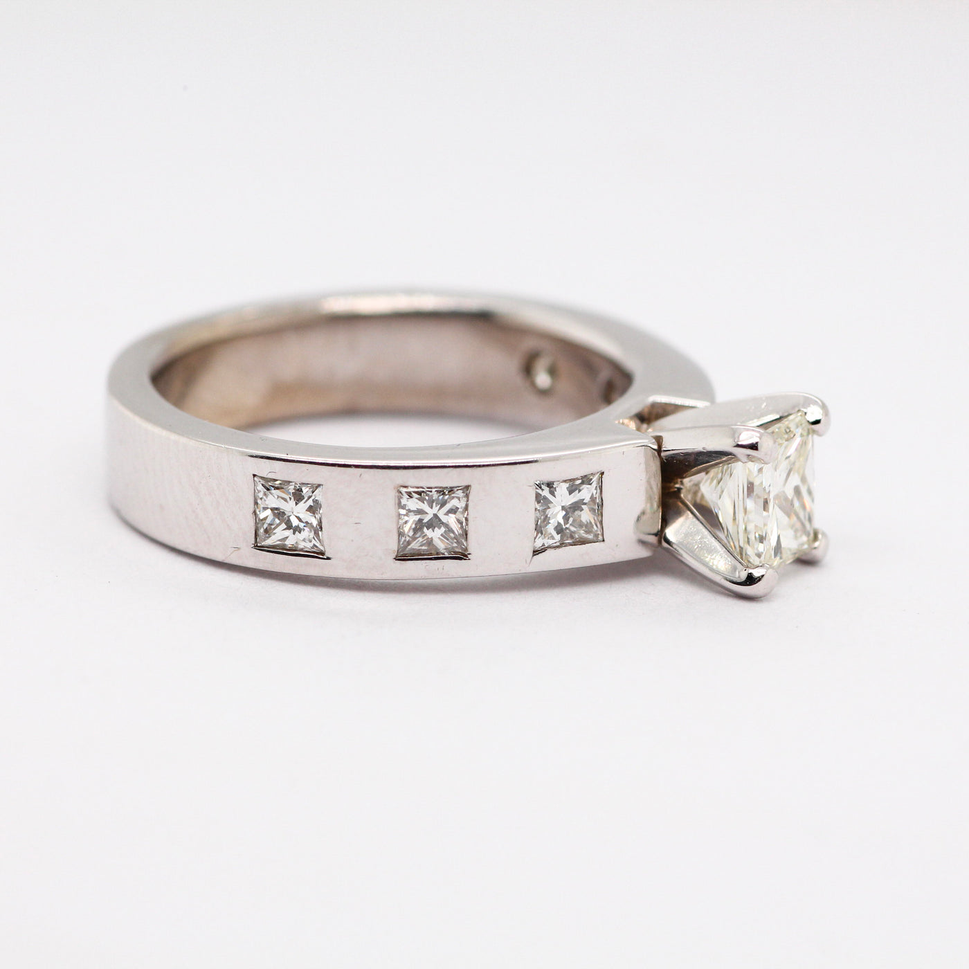 14KW 1.50CTTW DIAMOND ENGAGEMENT RING .75CT PC CTR J-SI2 N1412