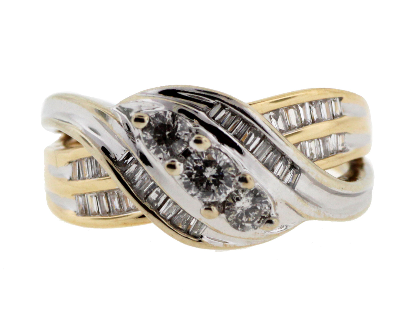 ESTATE 14KTT .62CTTW DIAMOND FASHION RING