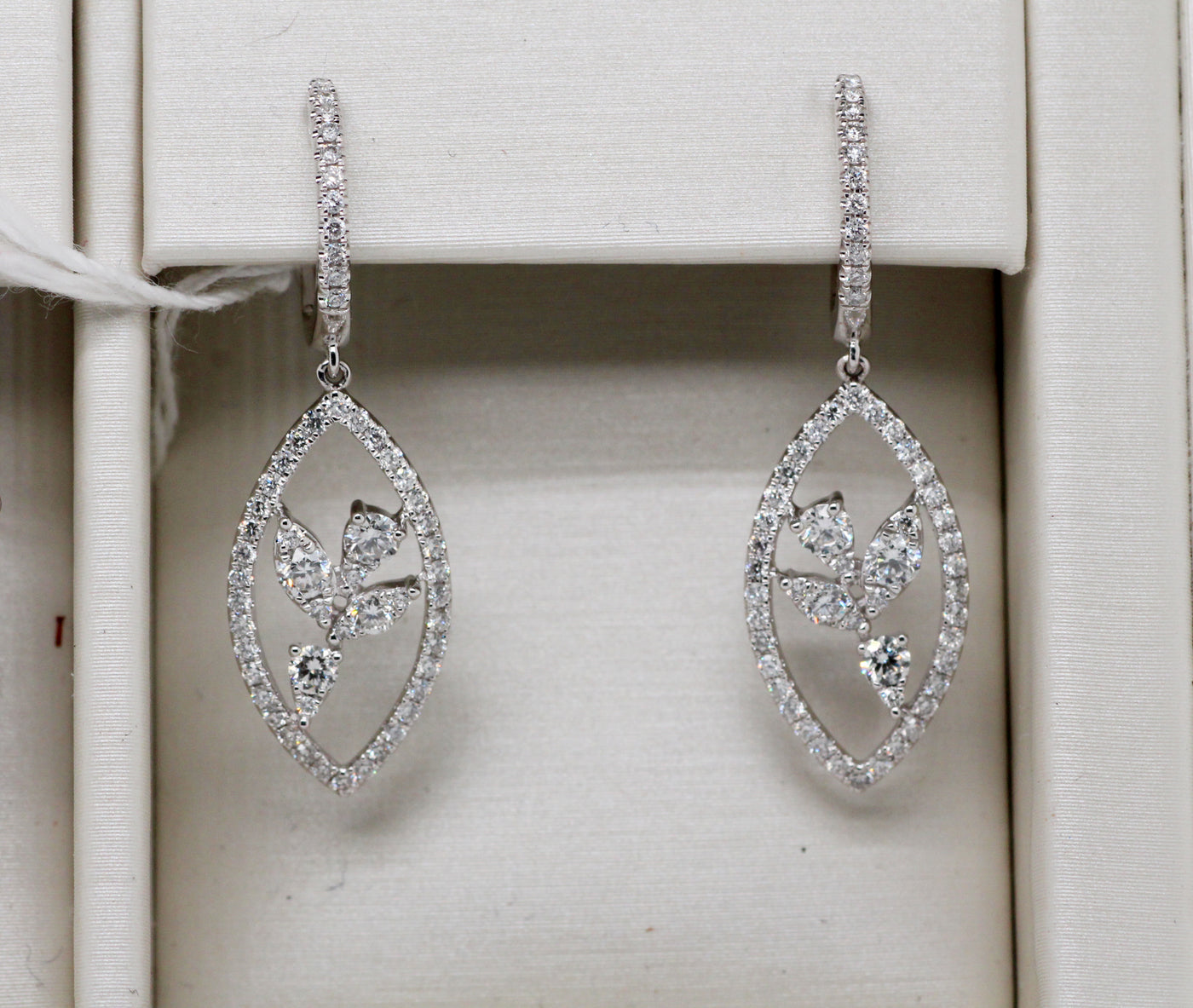 18KW Fashion Diamond Earrings