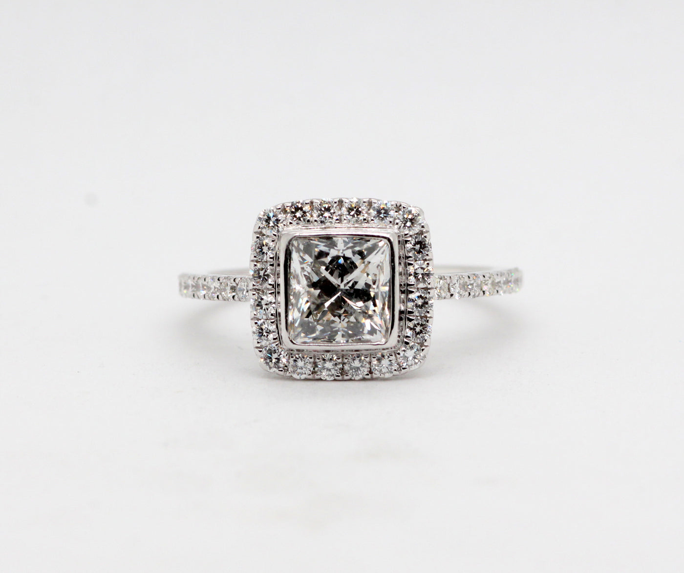 18KW 2.16 Cttw Diamond Halo Engagement Ring