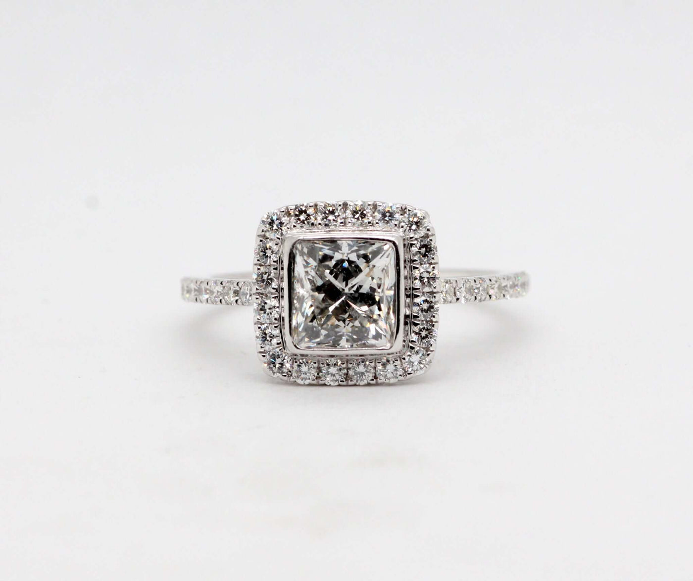18KW 2.16 Cttw Diamond Halo Engagement Ring
