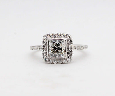 18KW 2.16 Cttw Diamond Halo Engagement Ring
