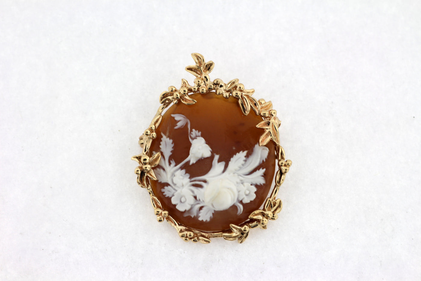 ESTATE 14KY SHELL FLOWER CARVING CAMEO