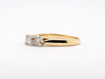 Estate 14KY .75 Cttw Diamond 3 Stone Ring