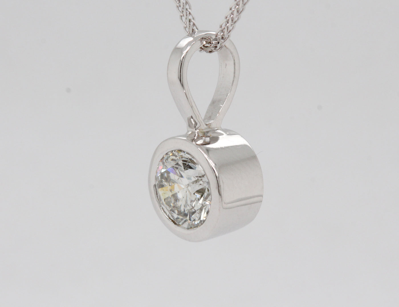 14KW 2.50 Ct Diamond Solitaire Pendant