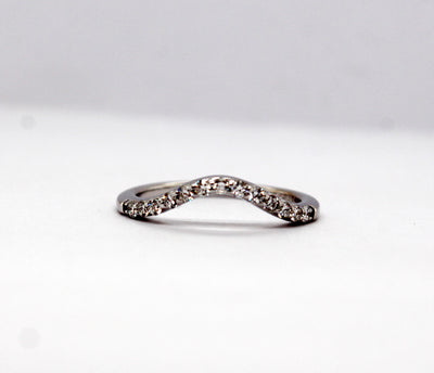 Estate 14KW .20 Cttw Diamond Curved Wedding Band