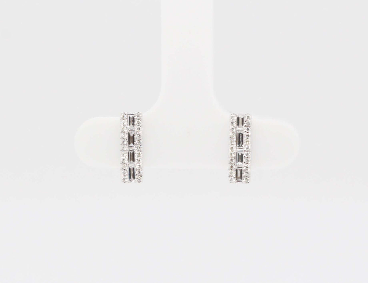 14KW .40 Cttw Diamond Earrings image