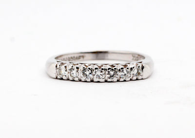 14K White .25 Cttw Diamond Anniversary Band