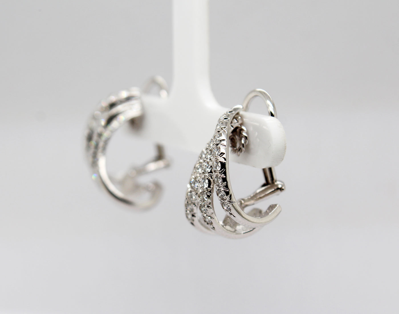 18KW 1.50 Cttw Diamond Earrings F in Color and VS2 in Clarity