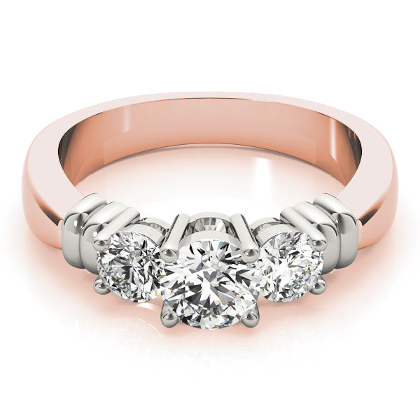 ENGAGEMENT RINGS 3 STONE ROUND