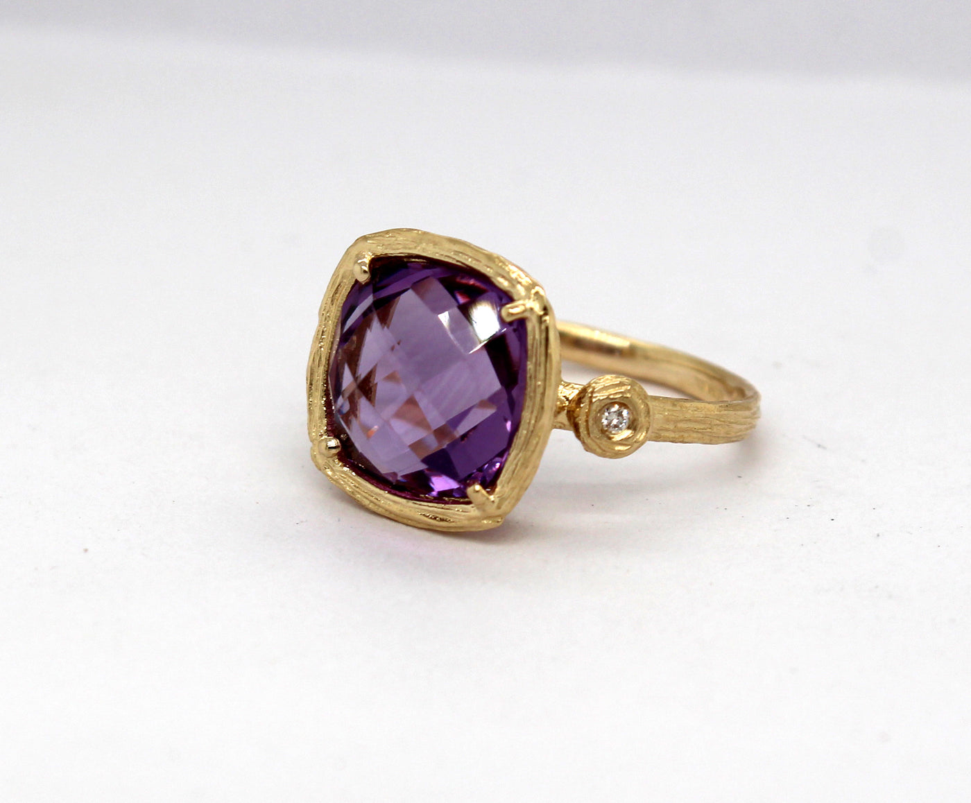 Estate 14KY 4.00 Ct Amethyst and .02 Cttw Diamond ring