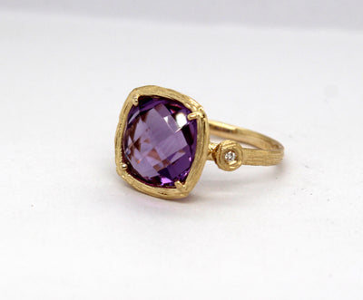 Estate 14KY 4.00 Ct Amethyst and .02 Cttw Diamond ring