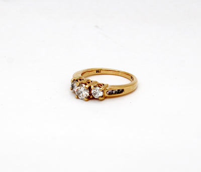Estate 14KY 1.00 Cttw Diamond 3 Stone Ring H in Color and SI1 in Clari