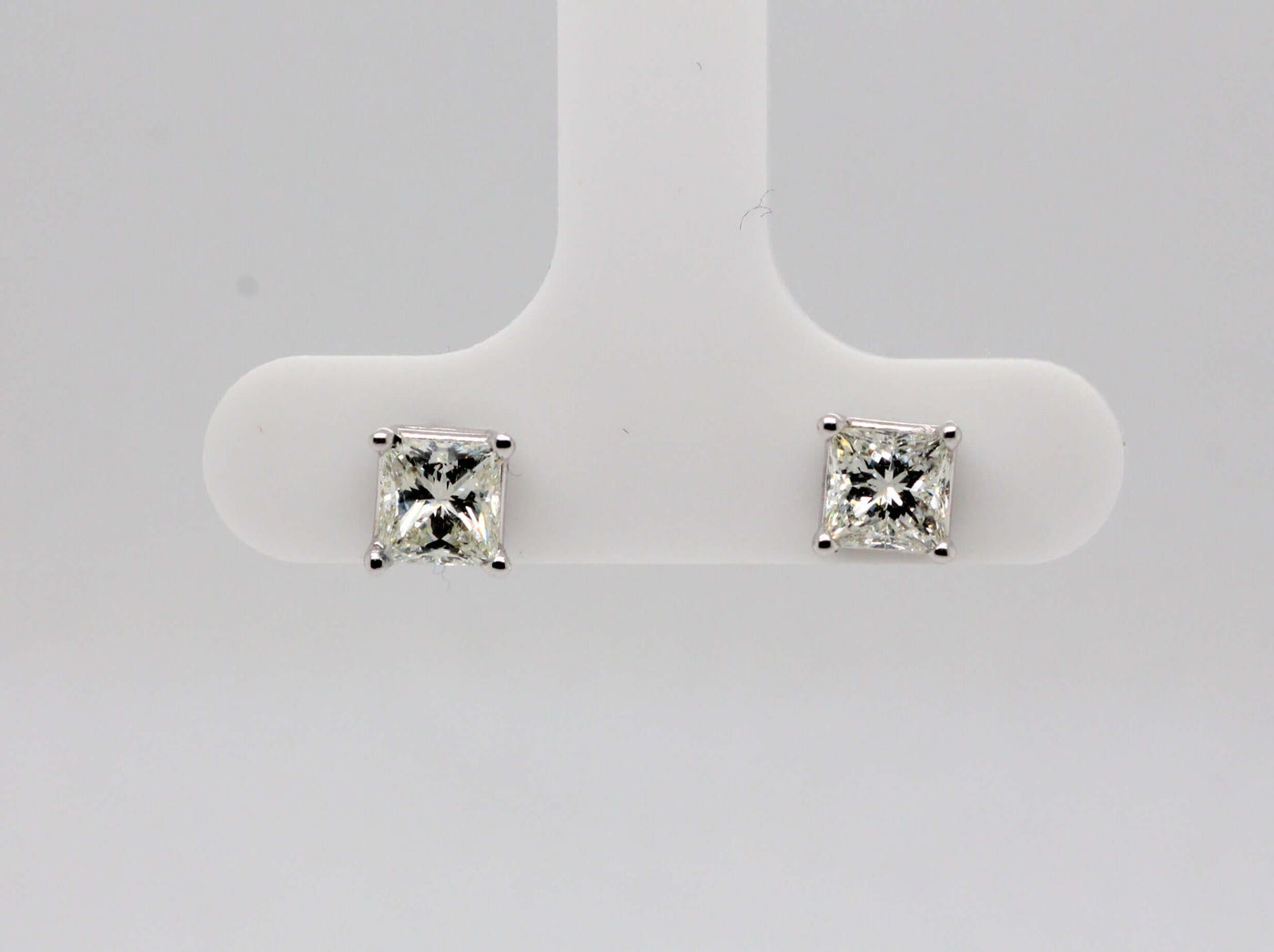 14KW 1.05 Cttw Princess Cut Diamond Stud Earrings I in Color and VS2 i image