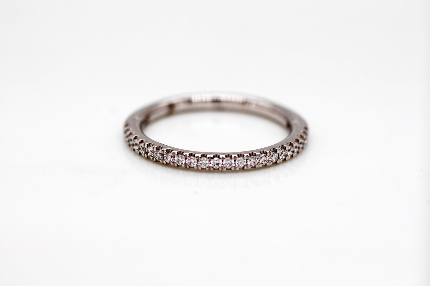 14KW .20 CTTW DIAMOND WEDDING BAND