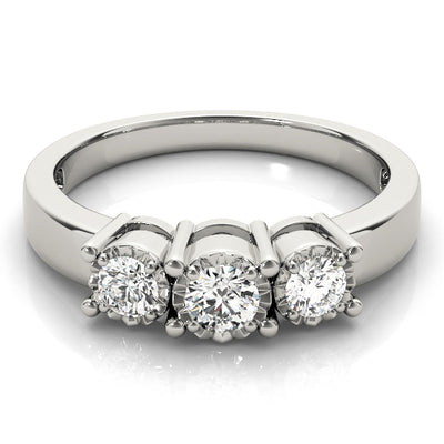 ENGAGEMENT RINGS 3 STONE ROUND