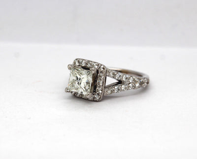Estate 18KW Diamond Engagement Ring with 1.52 Ct Princess Cut Center H