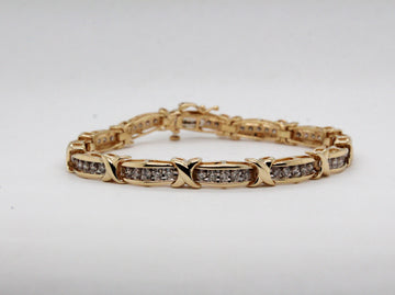 Estate 14KY 2.00 Cttw Diamond Bracelet J-K in Color and SI2 in Clarity