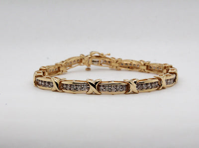 Estate 14KY 2.00 Cttw Diamond Bracelet J-K in Color and SI2 in Clarity