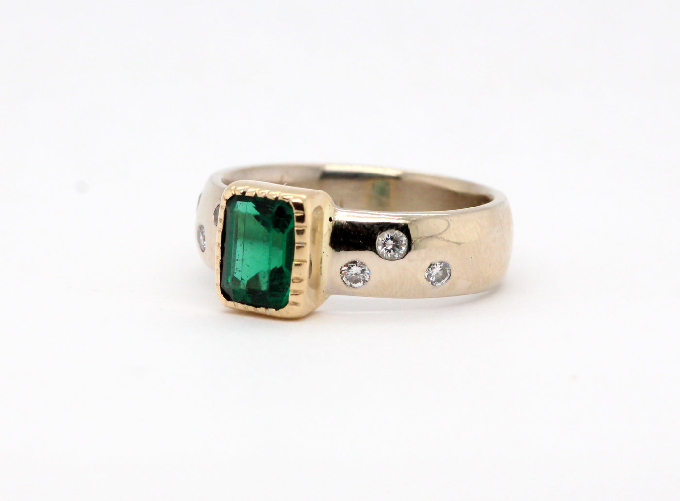 Estate 18KY .90 Ct Synthetic Emerald and Diamond Ring