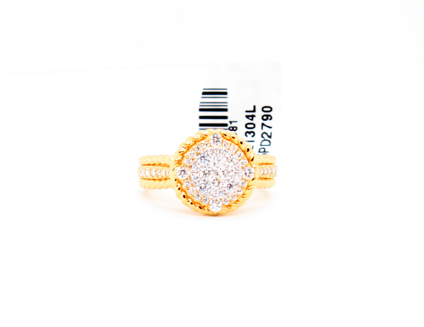 18KY .65 Cttw Diamond Cluster Ring