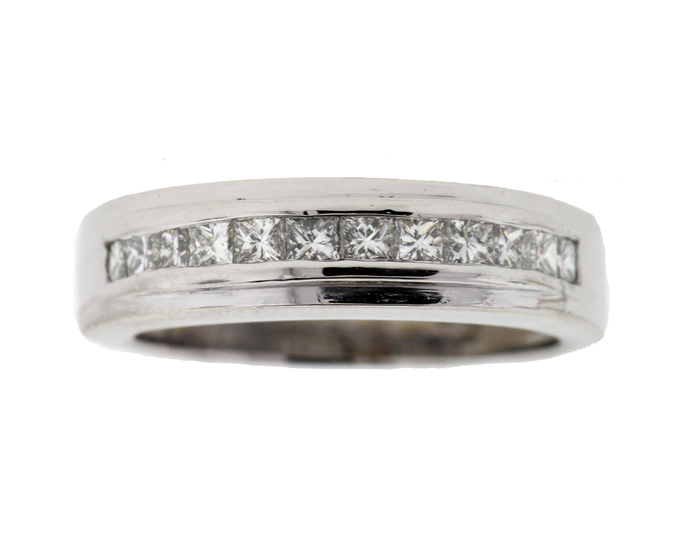 18KW .60CTTW PC DIAMOND WEDDING BAND image