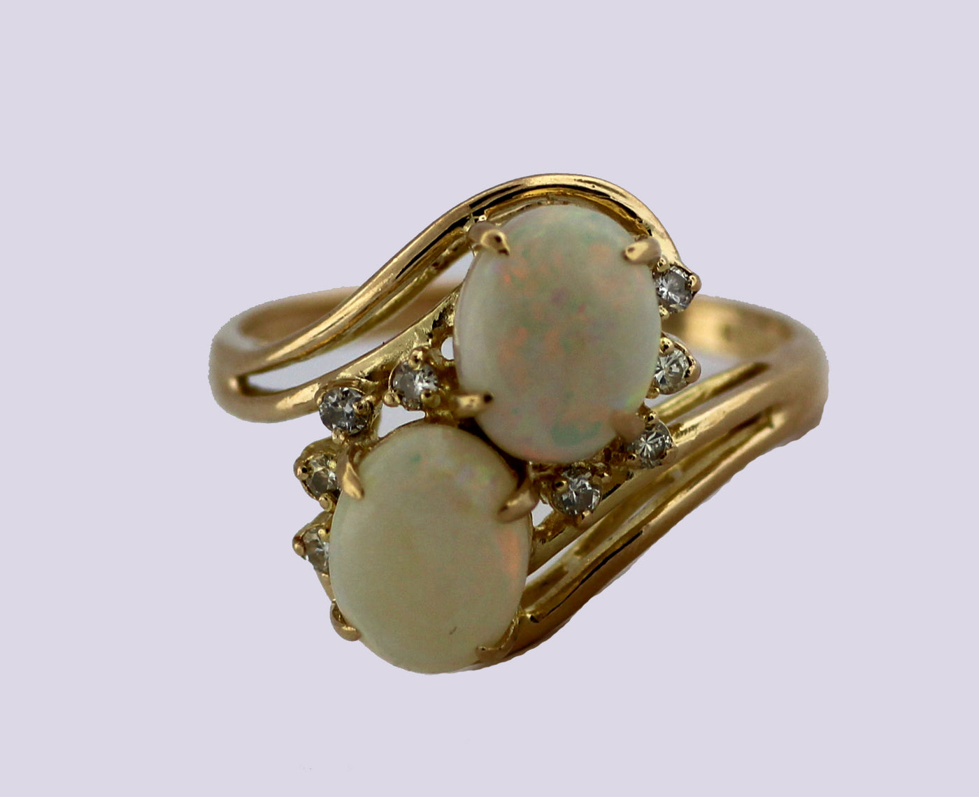 ESTATE 14KY OPAL AND DIAMOND RING .10 CTTW H-SI2