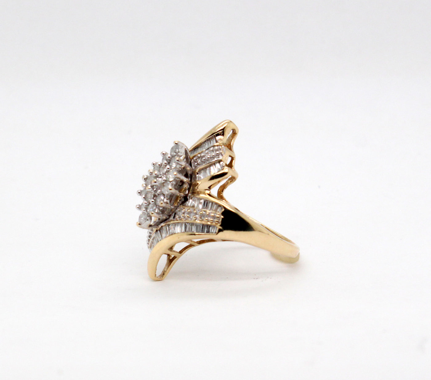 Estate 10KY 2.00 Cttw Diamond Ring H to I in Color and I1 in Clarity