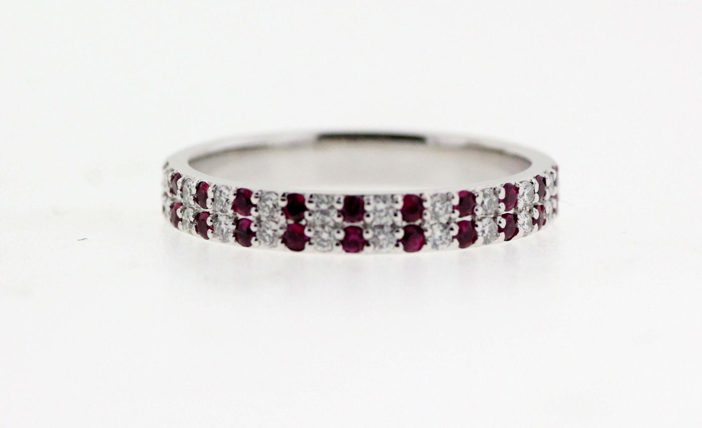 14KW .27 CTTW RUBY AND DIAMOND RING .21 CTTW